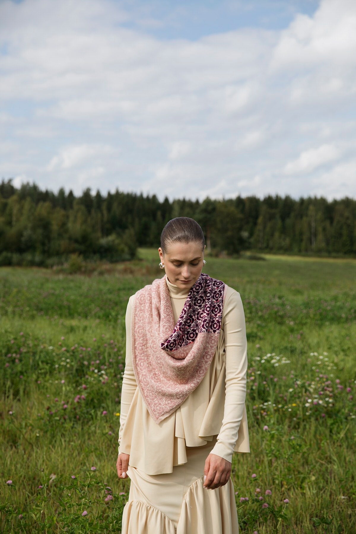 Cultivate: Knitting the Beauty of Nature by Dee Hardwicke & Jonna Helin - Précommande - Laine Magazine