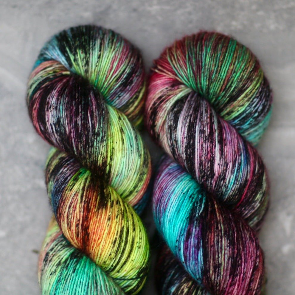 TOSH MERINO LIGHT A - K Electric Rainbow - Madelintosh