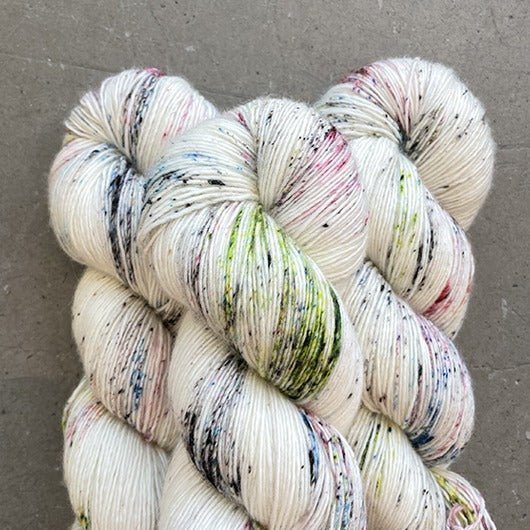 TOSH MERINO LIGHT A - K Found Pottery - Madelintosh